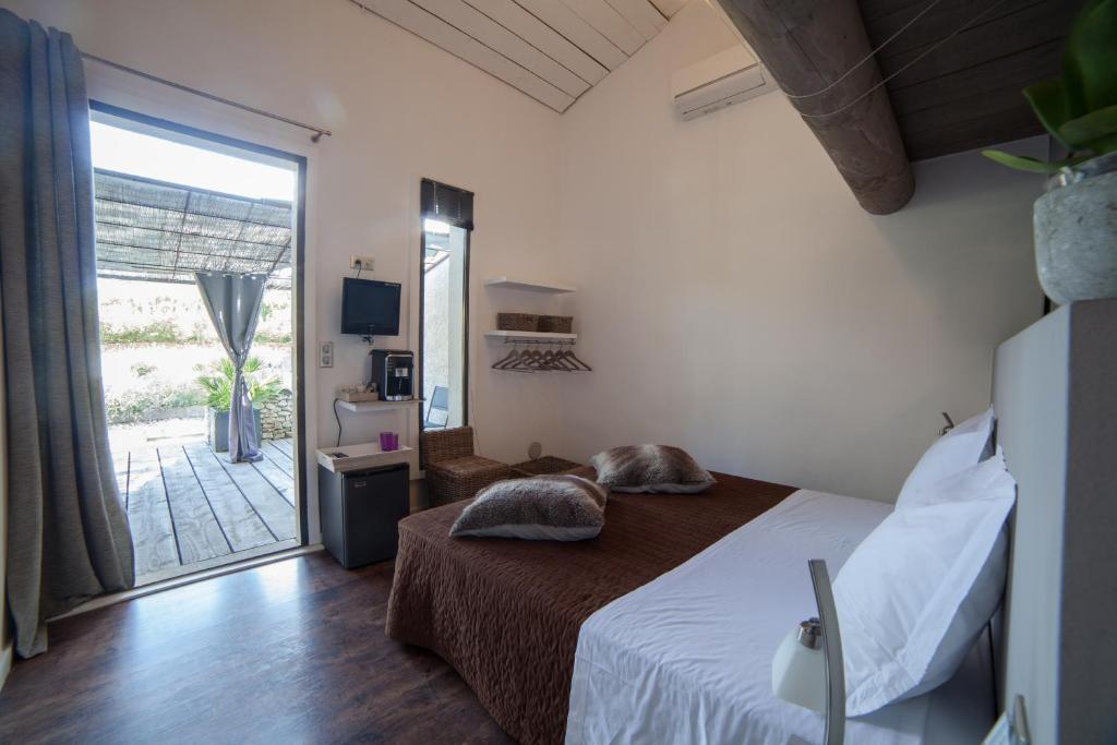 L'Auberge De L'Aubergine Eygalières Habitación foto