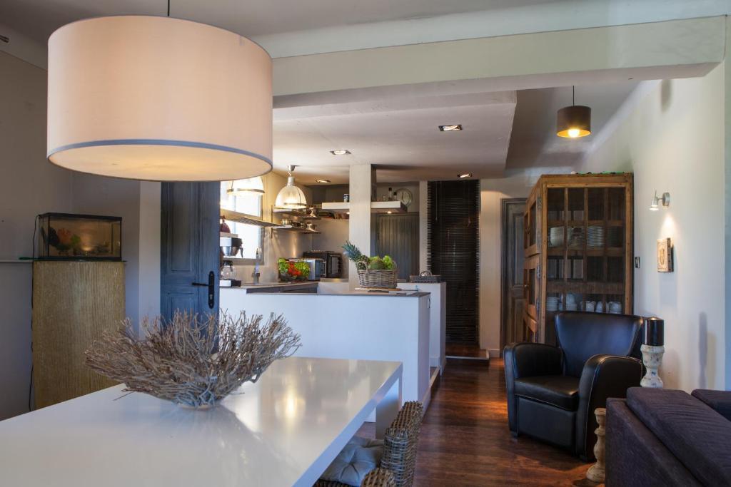 L'Auberge De L'Aubergine Eygalières Habitación foto